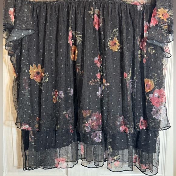 WILLOW Young Contemporary Black Floral Print Mesh Top (Size 3X) - Picture 4 of 10